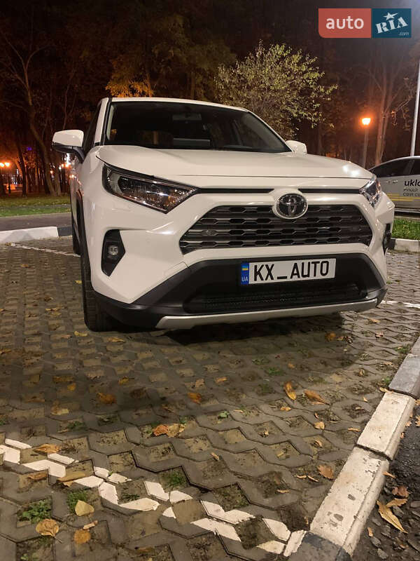 Внедорожник / Кроссовер Toyota RAV4 2023 в Харькове фото 5 Внедорожник / Кроссовер Toyota RAV4 2023 в Харькове