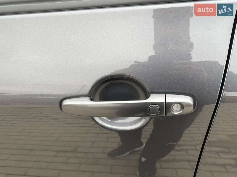 Внедорожник / Кроссовер Toyota RAV4 2010 в Ровно фото 8 Внедорожник / Кроссовер Toyota RAV4 2010 в Ровно