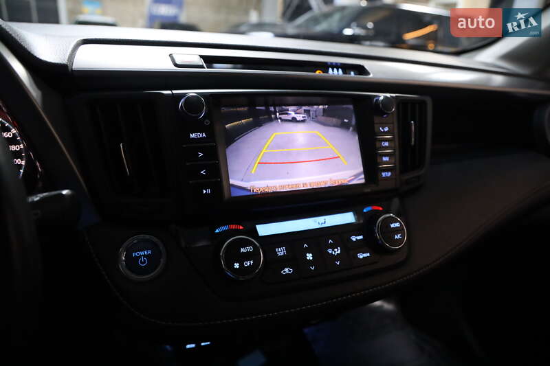 Внедорожник / Кроссовер Toyota RAV4 2017 в Луцке фото 12 Внедорожник / Кроссовер Toyota RAV4 2017 в Луцке