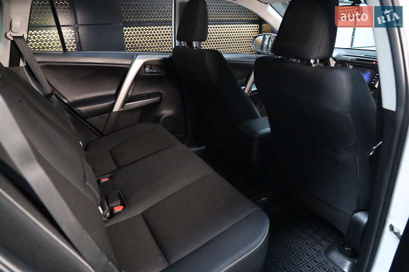 Внедорожник / Кроссовер Toyota RAV4 2017 в Луцке фото 34 Внедорожник / Кроссовер Toyota RAV4 2017 в Луцке