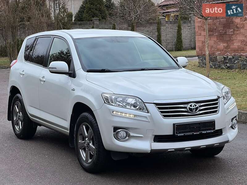 Внедорожник / Кроссовер Toyota RAV4 2013 в Могилев-Подольске фото 10 Внедорожник / Кроссовер Toyota RAV4 2013 в Могилев-Подольске