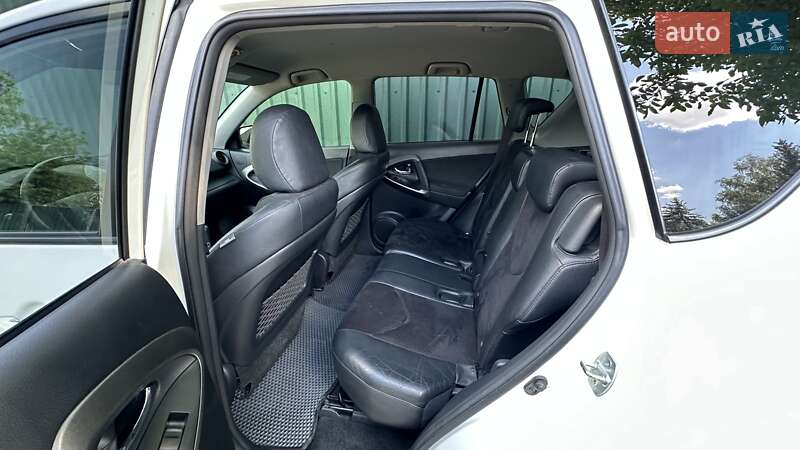 Внедорожник / Кроссовер Toyota RAV4 2013 в Могилев-Подольске фото 23 Внедорожник / Кроссовер Toyota RAV4 2013 в Могилев-Подольске