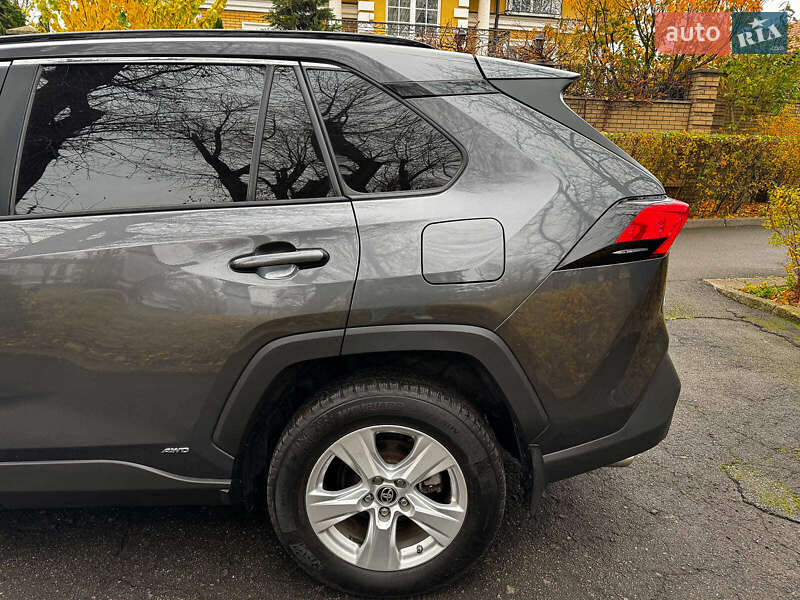 Внедорожник / Кроссовер Toyota RAV4 2019 в Киеве фото 11 Внедорожник / Кроссовер Toyota RAV4 2019 в Киеве