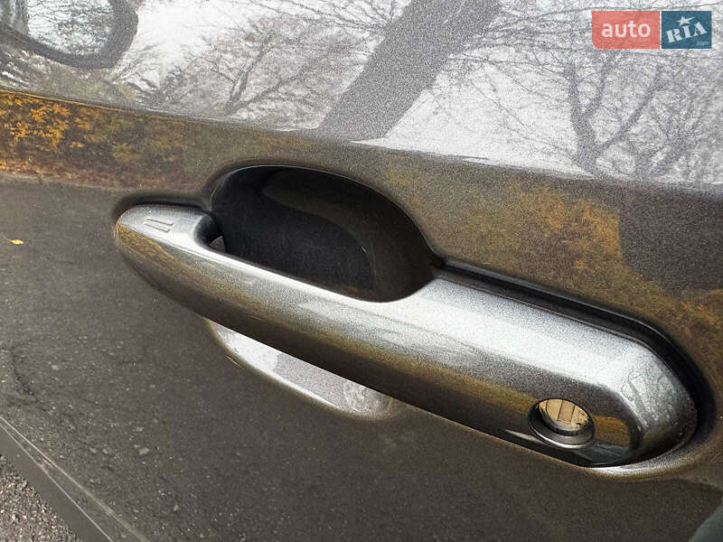 Внедорожник / Кроссовер Toyota RAV4 2019 в Киеве фото 12 Внедорожник / Кроссовер Toyota RAV4 2019 в Киеве