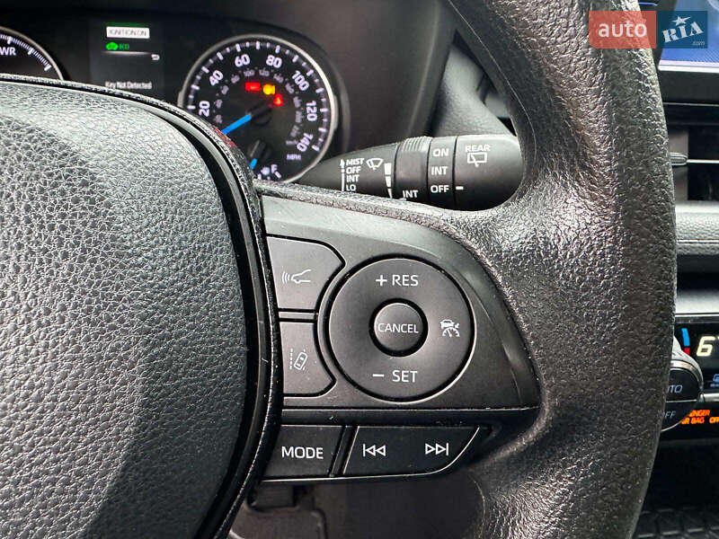 Внедорожник / Кроссовер Toyota RAV4 2019 в Киеве фото 19 Внедорожник / Кроссовер Toyota RAV4 2019 в Киеве