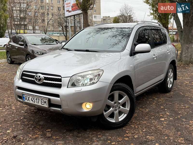 Внедорожник / Кроссовер Toyota RAV4 2008 в Харькове