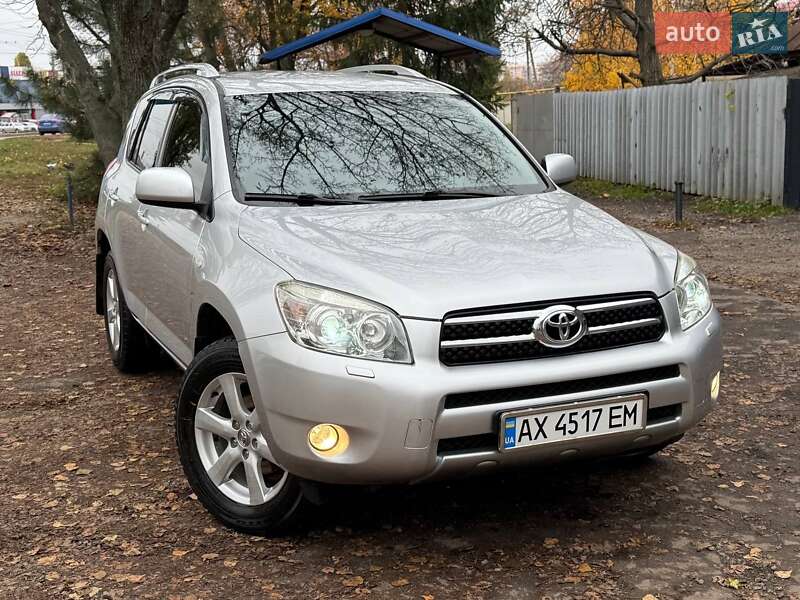Внедорожник / Кроссовер Toyota RAV4 2008 в Харькове