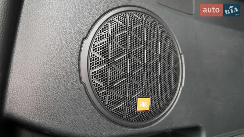 Позашляховик / Кросовер Toyota RAV4 2020 в Львові