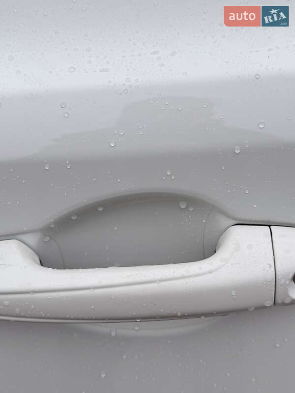 Позашляховик / Кросовер Toyota RAV4 2018 в Кривому Розі