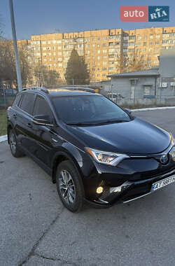 Позашляховик / Кросовер Toyota RAV4 2016 в Львові