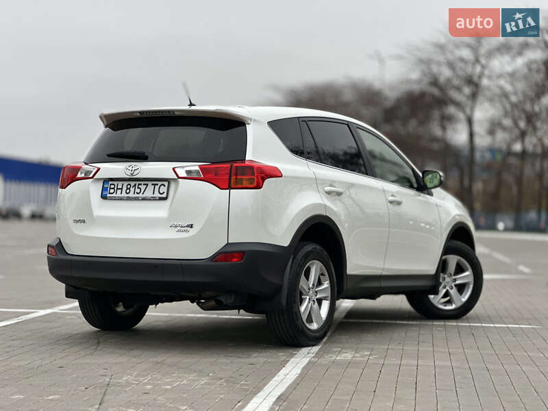 Позашляховик / Кросовер Toyota RAV4 2015 в Одесі