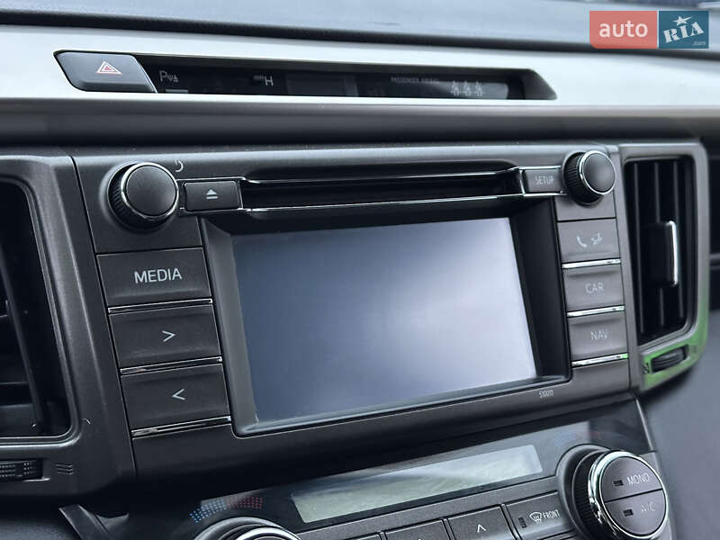 Позашляховик / Кросовер Toyota RAV4 2015 в Одесі