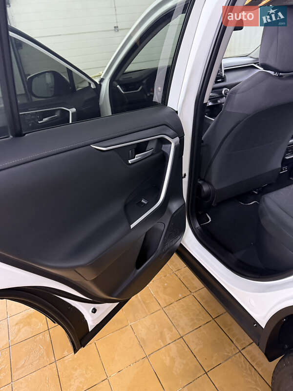 Позашляховик / Кросовер Toyota RAV4 2019 в Боярці