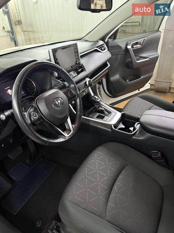 Позашляховик / Кросовер Toyota RAV4 2019 в Боярці