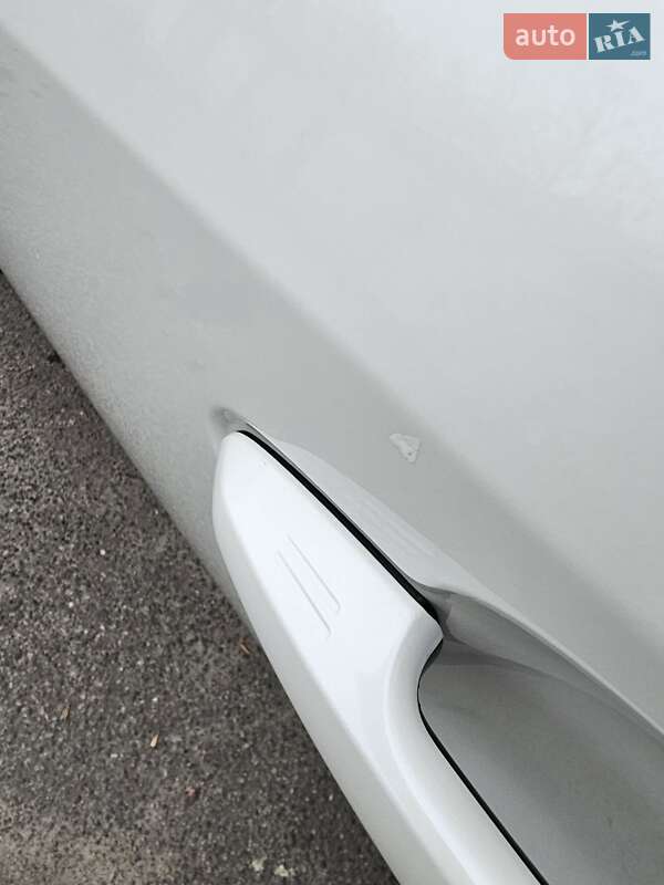 Внедорожник / Кроссовер Toyota RAV4 2019 в Киеве