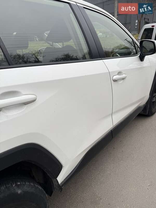 Позашляховик / Кросовер Toyota RAV4 2020 в Львові
