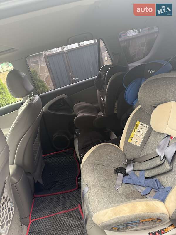 Внедорожник / Кроссовер Toyota RAV4 2007 в Жовкве