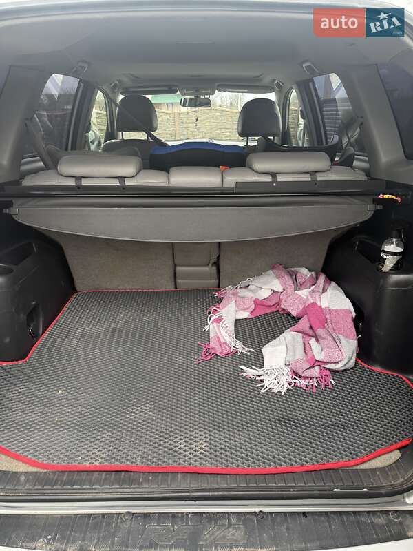 Внедорожник / Кроссовер Toyota RAV4 2007 в Жовкве