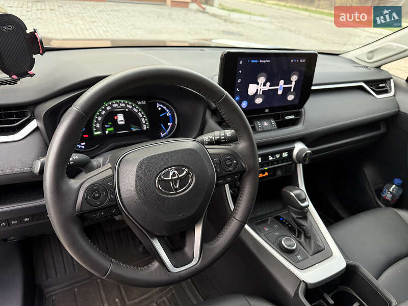 Позашляховик / Кросовер Toyota RAV4 2023 в Львові фото 13 Позашляховик / Кросовер Toyota RAV4 2023 в Львові
