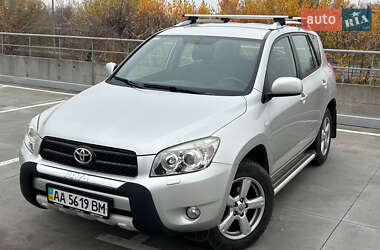 Внедорожник / Кроссовер Toyota RAV4 2006 в Киеве