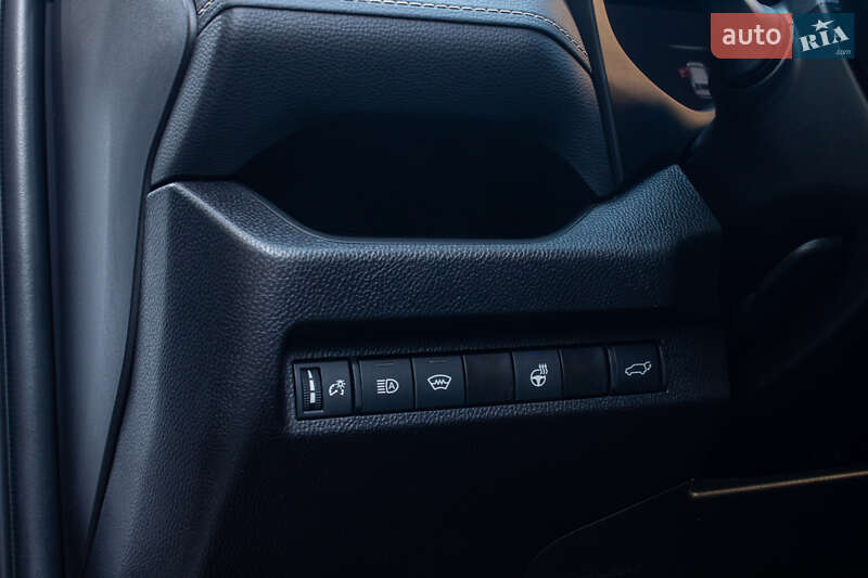 Внедорожник / Кроссовер Toyota RAV4 2025 в Львове