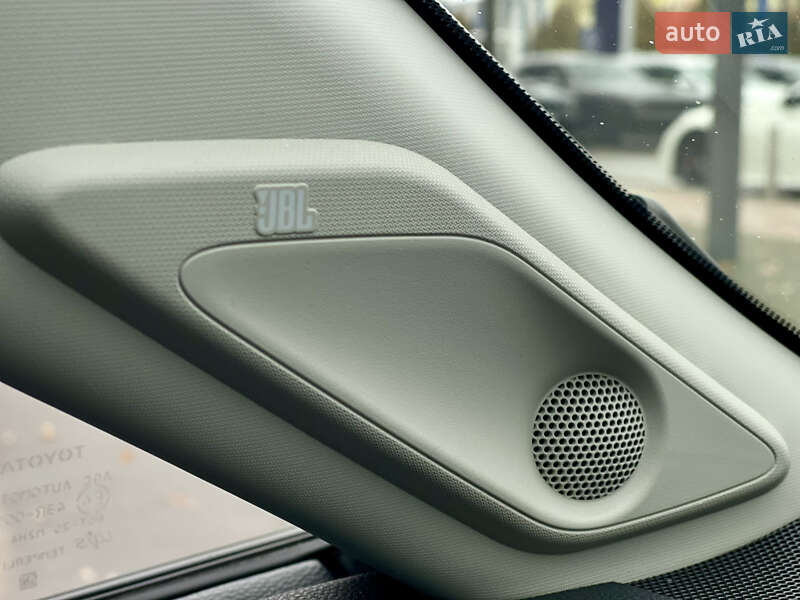 Внедорожник / Кроссовер Toyota RAV4 2019 в Киеве