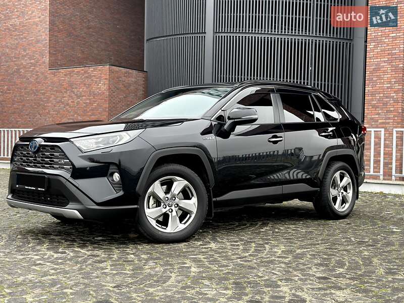 Внедорожник / Кроссовер Toyota RAV4 2021 в Днепре