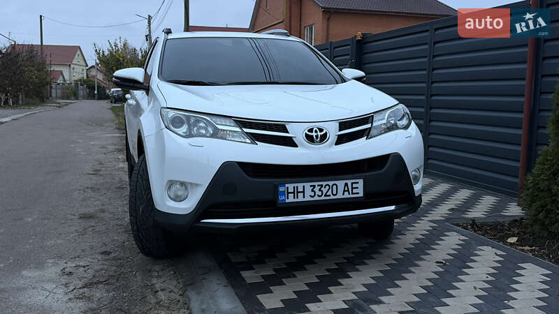 Позашляховик / Кросовер Toyota RAV4 2013 в Одесі