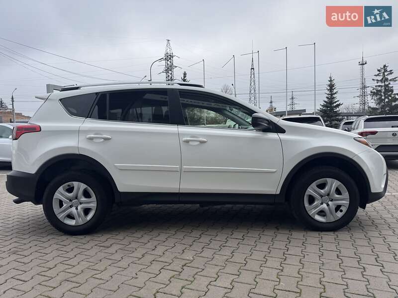 Внедорожник / Кроссовер Toyota RAV4 2015 в Черновцах фото 5 Внедорожник / Кроссовер Toyota RAV4 2015 в Черновцах