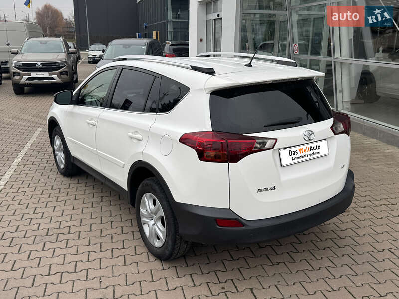 Внедорожник / Кроссовер Toyota RAV4 2015 в Черновцах фото 8 Внедорожник / Кроссовер Toyota RAV4 2015 в Черновцах