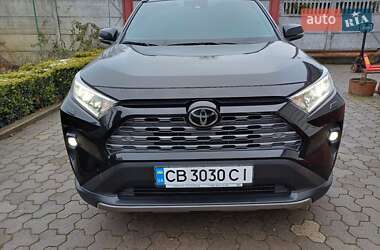 Позашляховик / Кросовер Toyota RAV4 2023 в Чернігові