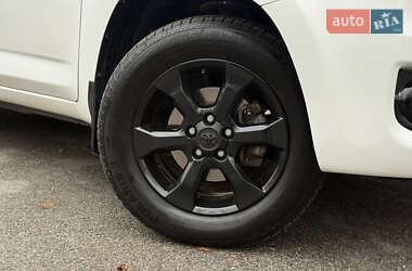 Позашляховик / Кросовер Toyota RAV4 2012 в Дніпрі
