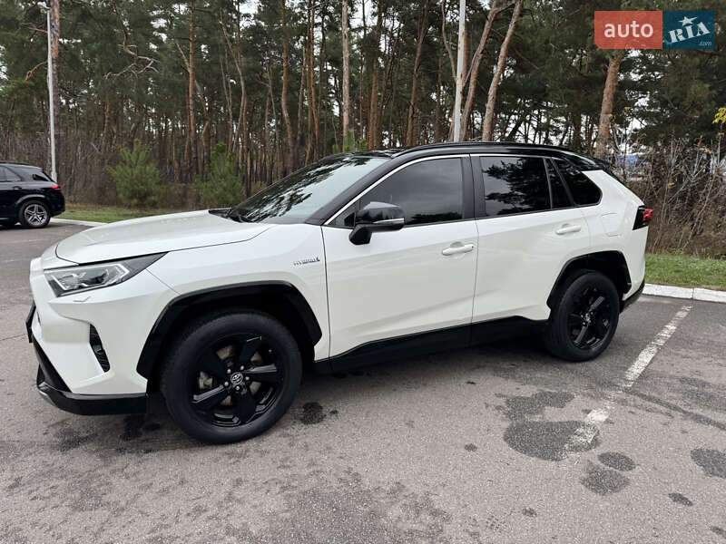 Внедорожник / Кроссовер Toyota RAV4 2018 в Киеве фото 6 Внедорожник / Кроссовер Toyota RAV4 2018 в Киеве
