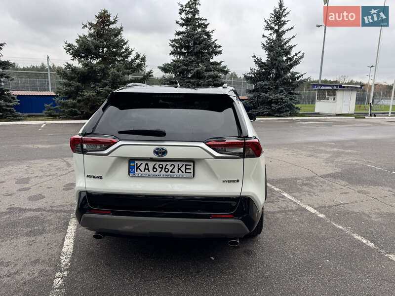 Внедорожник / Кроссовер Toyota RAV4 2018 в Киеве фото 14 Внедорожник / Кроссовер Toyota RAV4 2018 в Киеве