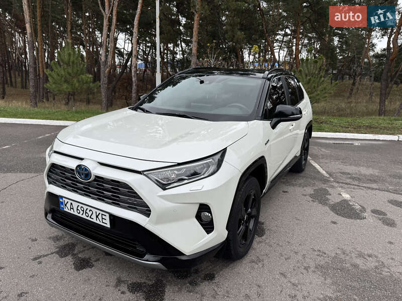Внедорожник / Кроссовер Toyota RAV4 2018 в Киеве фото 27 Внедорожник / Кроссовер Toyota RAV4 2018 в Киеве