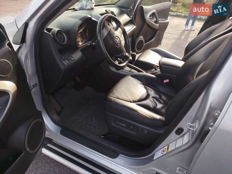 Внедорожник / Кроссовер Toyota RAV4 2006 в Черкассах фото 16 Внедорожник / Кроссовер Toyota RAV4 2006 в Черкассах