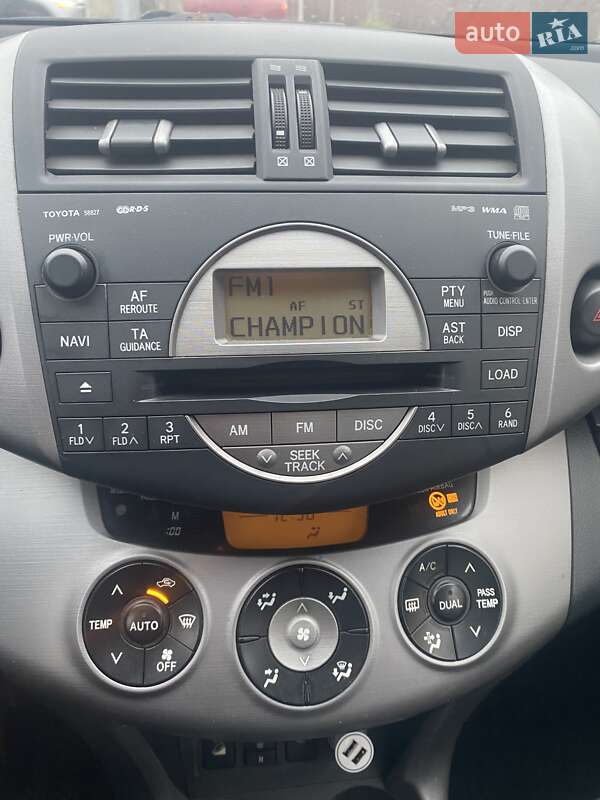 Позашляховик / Кросовер Toyota RAV4 2007 в Житомирі фото 15 Позашляховик / Кросовер Toyota RAV4 2007 в Житомирі