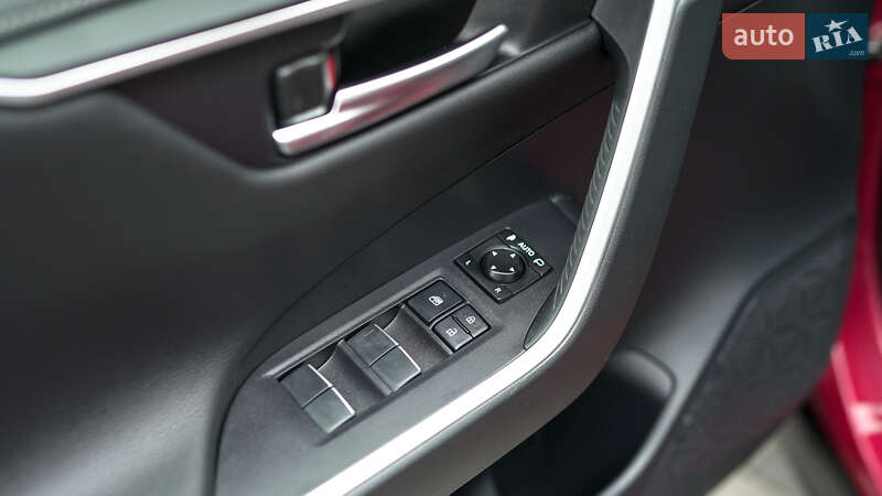 Позашляховик / Кросовер Toyota RAV4 2019 в Львові фото 11 Позашляховик / Кросовер Toyota RAV4 2019 в Львові