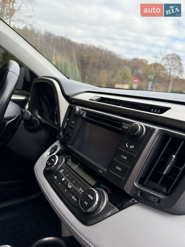 Позашляховик / Кросовер Toyota RAV4 2013 в Тернополі фото 22 Позашляховик / Кросовер Toyota RAV4 2013 в Тернополі