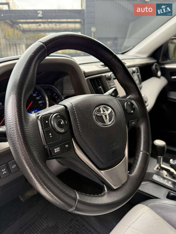 Позашляховик / Кросовер Toyota RAV4 2013 в Тернополі фото 33 Позашляховик / Кросовер Toyota RAV4 2013 в Тернополі