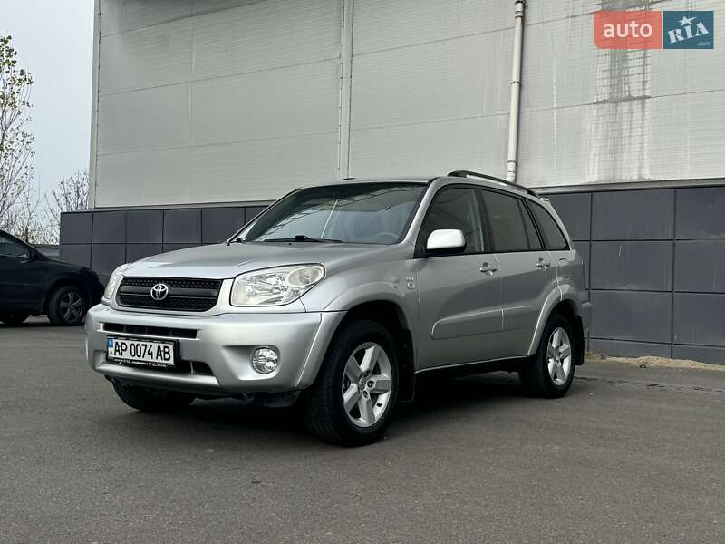 Позашляховик / Кросовер Toyota RAV4 2004 в Одесі