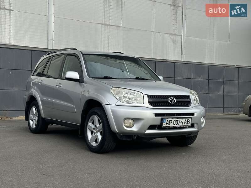 Позашляховик / Кросовер Toyota RAV4 2004 в Одесі