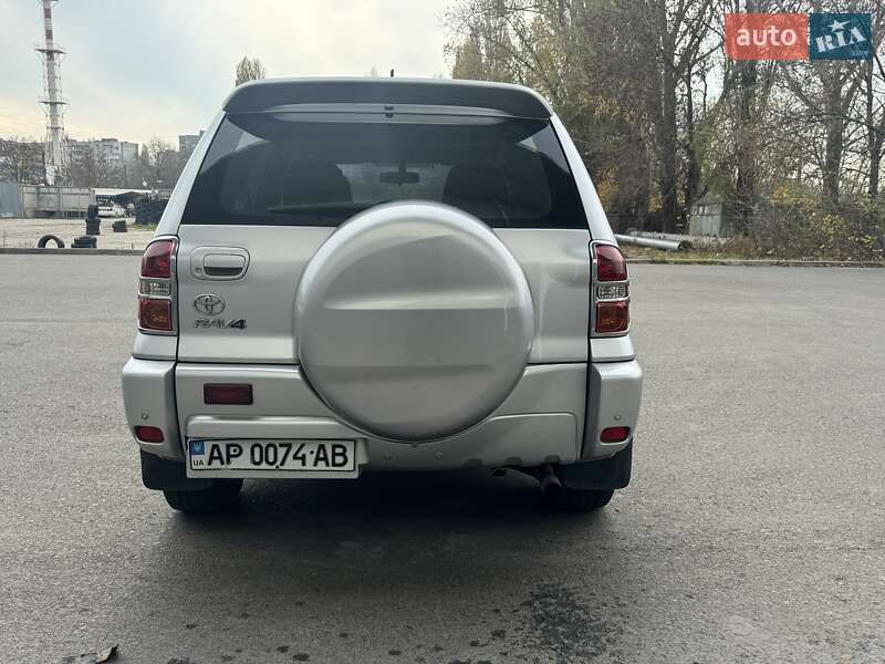 Позашляховик / Кросовер Toyota RAV4 2004 в Одесі