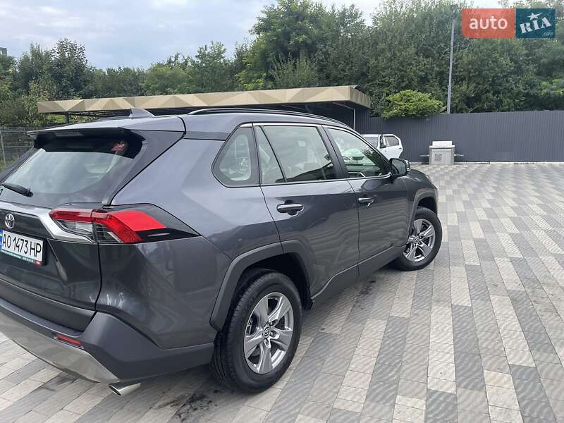 Внедорожник / Кроссовер Toyota RAV4 2022 в Ужгороде фото 5 Внедорожник / Кроссовер Toyota RAV4 2022 в Ужгороде