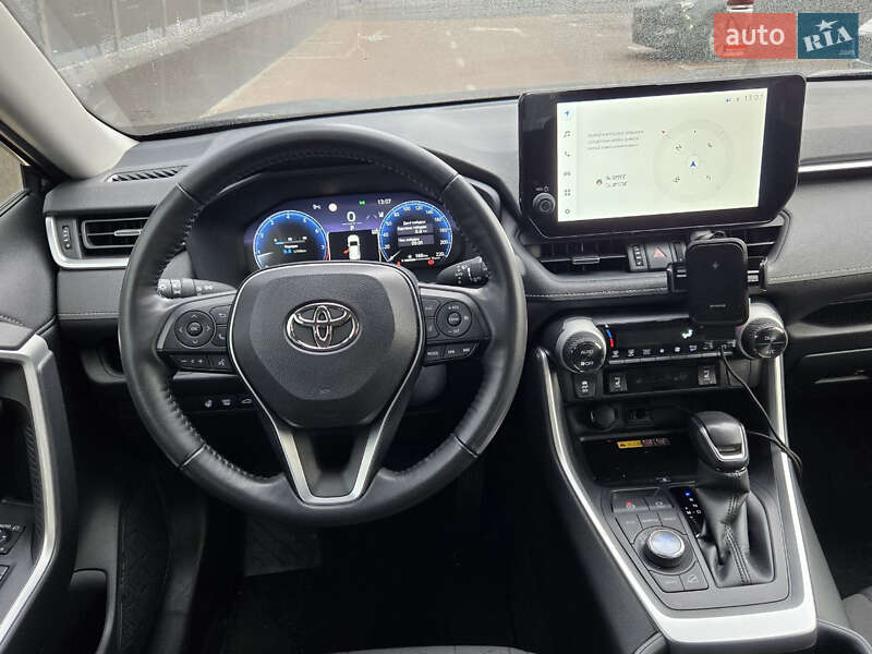 Позашляховик / Кросовер Toyota RAV4 2023 в Києві фото 13 Позашляховик / Кросовер Toyota RAV4 2023 в Києві