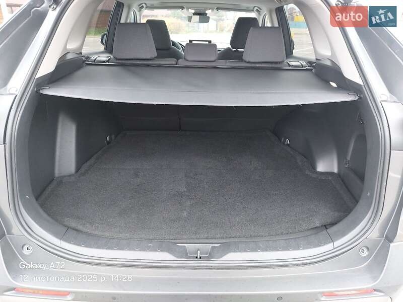 Внедорожник / Кроссовер Toyota RAV4 2023 в Киеве фото 28 Внедорожник / Кроссовер Toyota RAV4 2023 в Киеве