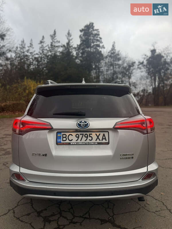 Внедорожник / Кроссовер Toyota RAV4 2016 в Львове