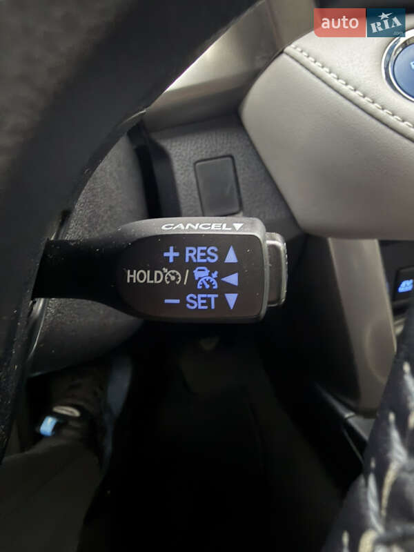 Внедорожник / Кроссовер Toyota RAV4 2016 в Львове