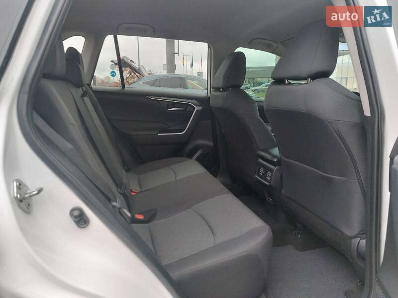 Внедорожник / Кроссовер Toyota RAV4 2024 в Киеве фото 22 Внедорожник / Кроссовер Toyota RAV4 2024 в Киеве