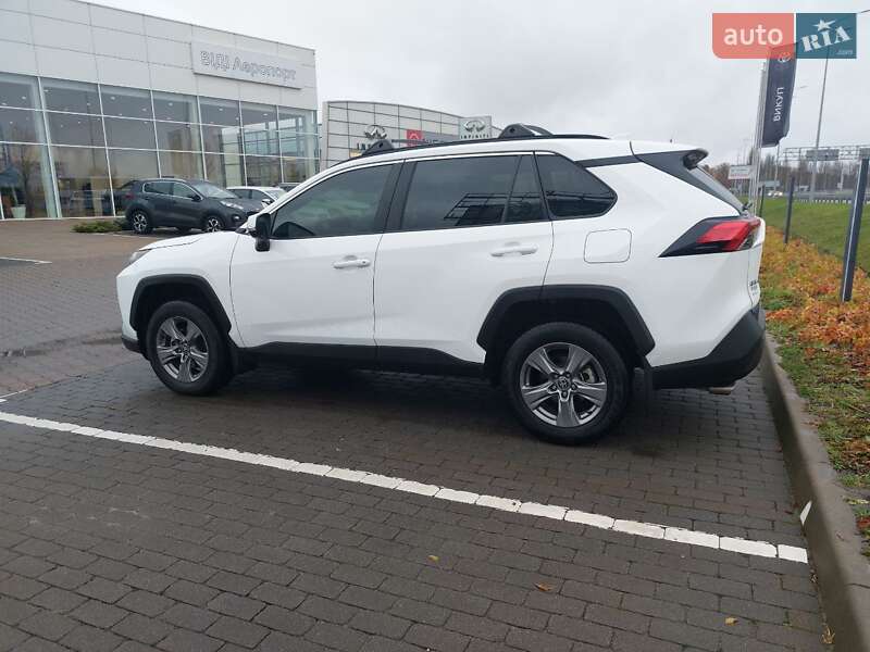 Внедорожник / Кроссовер Toyota RAV4 2024 в Киеве фото 4 Внедорожник / Кроссовер Toyota RAV4 2024 в Киеве